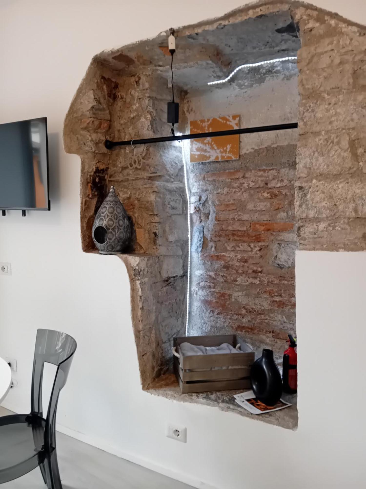 History Luxury Central Apartment By Revenue House Комо Екстериор снимка